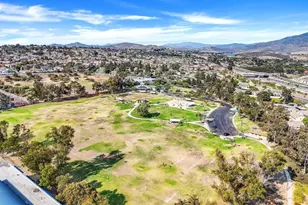 7089 Wattle Dr, San Diego, CA 92139 - Photo 25