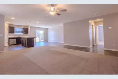 5803 Vespucci Avenue, Bakersfield, CA 93313 - Photo 13