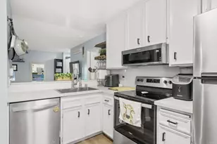 7504 Parkway Dr, La Mesa, CA 91942 - Photo 9