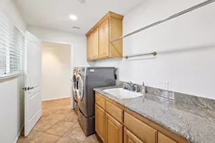 1943 Brookhurst Dr, El Cajon, CA 92019 - Photo 29