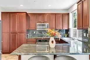 10512 Hollingsworth Way, San Diego, CA 92127 - Photo 13