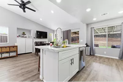 13170 Aurora Drive, El Cajon, CA 92021 - Photo 3
