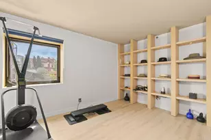 230 W Laurel St, San Diego, CA 92101 - Photo 17