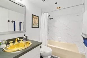 230 W Laurel St, San Diego, CA 92101 - Photo 21
