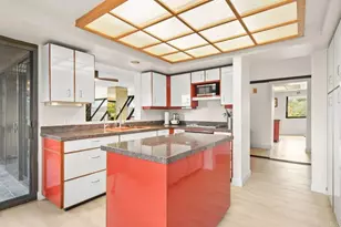 230 W Laurel St, San Diego, CA 92101 - Photo 23