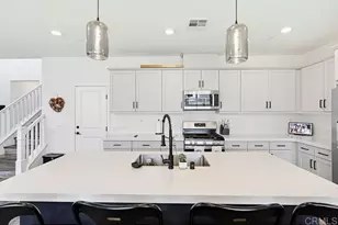 1664 Whitmore Loop, Chula Vista, CA 91913 - Photo 11