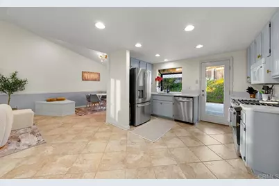 1018 Bridle Path Way, Oceanside, CA 92057 - Photo 5