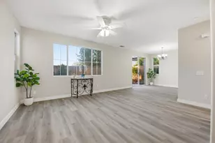 247 Melinda Way, Oceanside, CA 92057 - Photo 3
