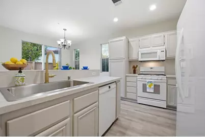 247 Melinda Way, Oceanside, CA 92057 - Photo 9