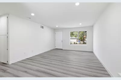 13641 Carriage Rd, Poway, CA 92064 - Photo 7