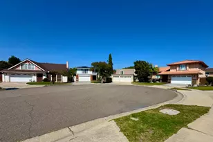 13545 Caravel Pl, Cerritos, CA 90703 - Photo 3