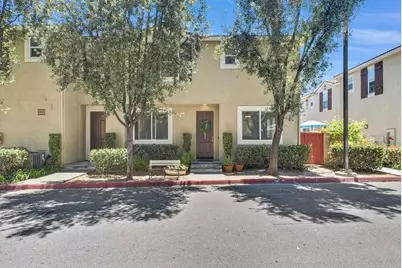 27571 Darrington Avenue #2, Murrieta, CA 92562 - Photo 3