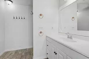 1078 Robertson Dr, Escondido, CA 92025 - Photo 19