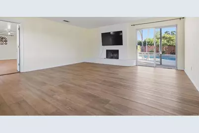 1078 Robertson Drive, Escondido, CA 92025 - Photo 13