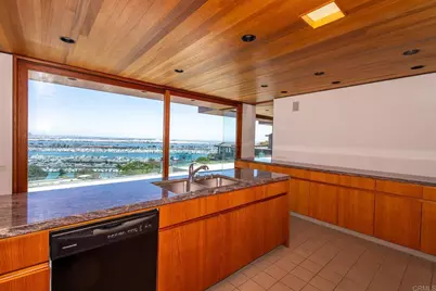 711 Armada, San Diego, CA 92106 - Photo 15