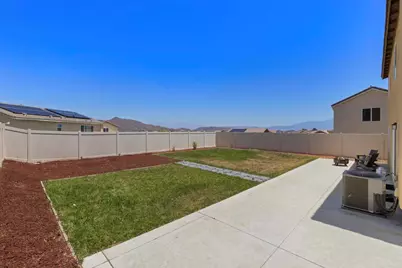 32184 Rambling Court, Winchester, CA 92596 - Photo 35