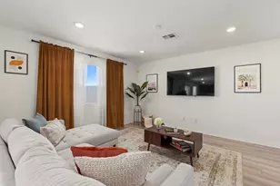 32184 Rambling Ct, Winchester, CA 92596 - Photo 9