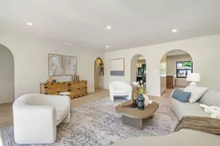 7807 Agnew Ave, Los Angeles, CA 90045 - Photo 11