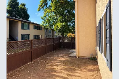 321 Rancho Dr #19, Chula Vista, CA 91911 - Photo 17