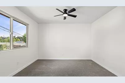 134 Espanas, Escondido, CA 92026 - Photo 15