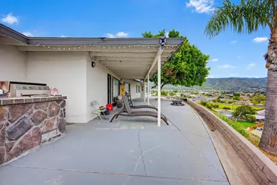 304 Edgerton Drive, San Bernardino, CA 92405 - Photo 13