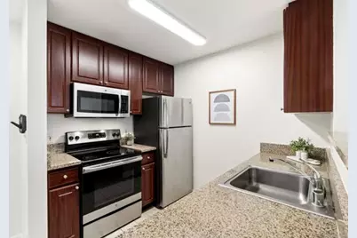 1970 Columbia St #304, San Diego, CA 92101 - Photo 9