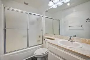10350 Caminito Cuervo, San Diego, CA 92108 - Photo 19