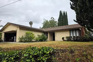 6490 Cowles Mountain Blvd, San Diego, CA 92119 - Photo 1