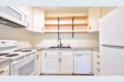 1811 E Grand Avenue #100, Escondido, CA 92027 - Photo 5
