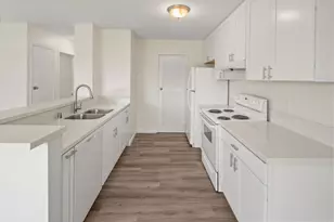 6889 Panamint Row, San Diego, CA 92139 - Photo 5