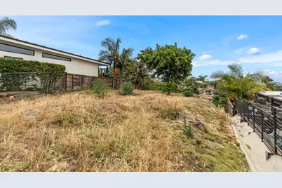 817 Juanita Street, Solana Beach, CA 92075 - Photo 17