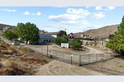 23621 California Avenue, Hemet, CA 92545 - Photo 21