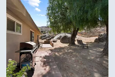 23621 California Avenue, Hemet, CA 92545 - Photo 67