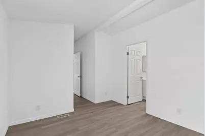 10001 Dunbar #20, El Cajon, CA 92021 - Photo 11