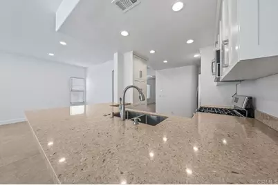 919 Agate Street #3, San Diego, CA 92109 - Photo 19