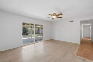 127 Flamingo Dr, Oceanside, CA 92054 - Photo 7
