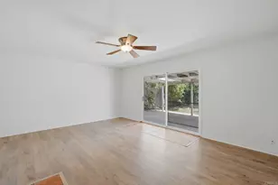 127 Flamingo Dr, Oceanside, CA 92054 - Photo 3