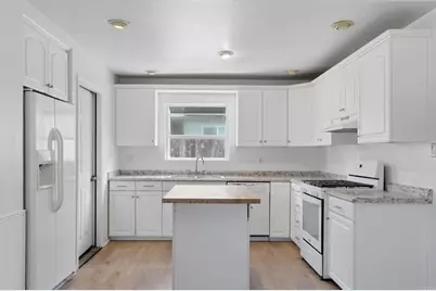 127 Flamingo Drive, Oceanside, CA 92054 - Photo 11