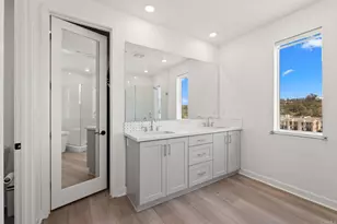 8105 Rose Quartz Cir, San Diego, CA 92126 - Photo 15