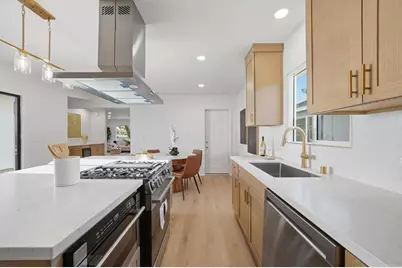 8330 Dallas St, La Mesa, CA 91942 - Photo 9