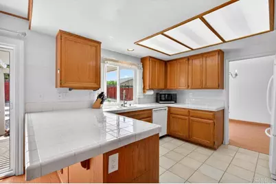 792 Foxwood Drive, Oceanside, CA 92057 - Photo 15