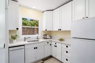 219-21 Kalmia St, San Diego, CA 92101 - Photo 9
