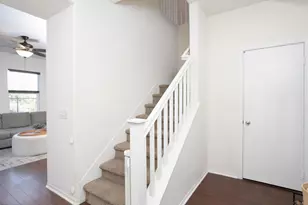 425 S Meadowbrook Dr, San Diego, CA 92114 - Photo 5