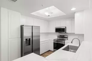 9237 Regents Rd, La Jolla, CA 92037 - Photo 15
