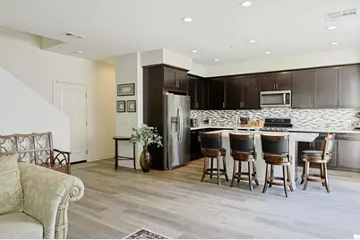 2037 Tango Loop #2, Chula Vista, CA 91915 - Photo 11