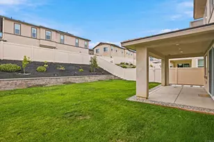 32224 Penstemon Wy, Temecula, CA 92591 - Photo 33