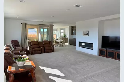 39529 Dayspring Way, Temecula, CA 92591 - Photo 11