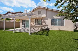 1274 W Vaquero Ct, Chula Vista, CA 91910 - Photo 33