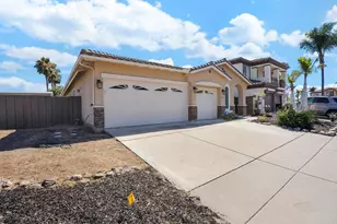 1274 W Vaquero Ct, Chula Vista, CA 91910 - Photo 3
