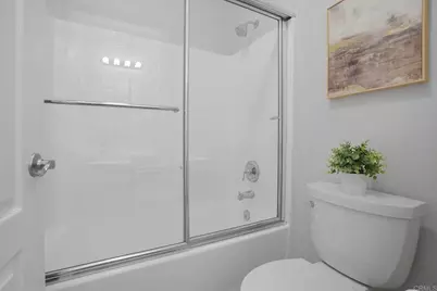 1274 W Vaquero Ct, Chula Vista, CA 91910 - Photo 27